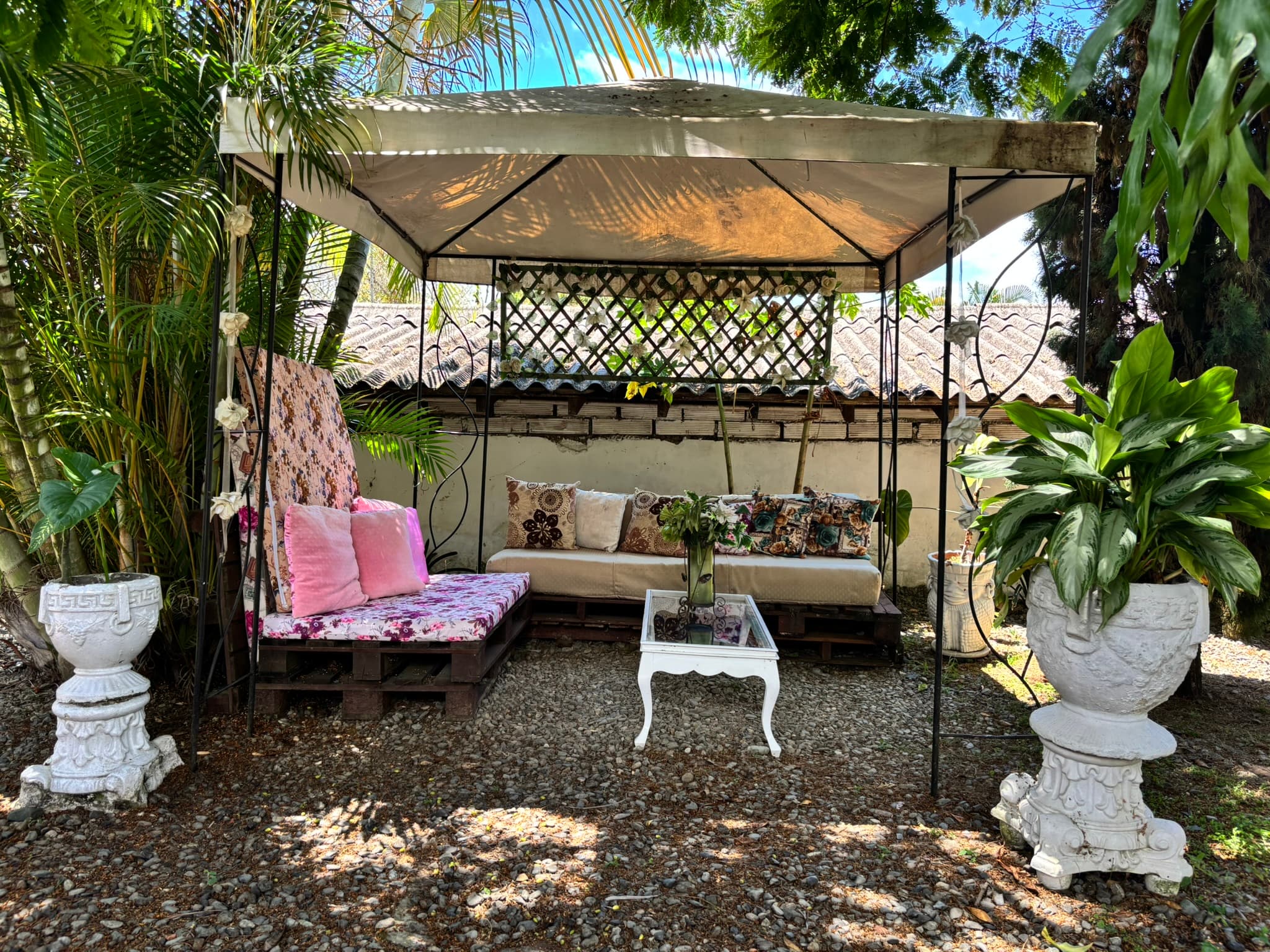 Espacio para compartir al aire libre en Finca Tarso